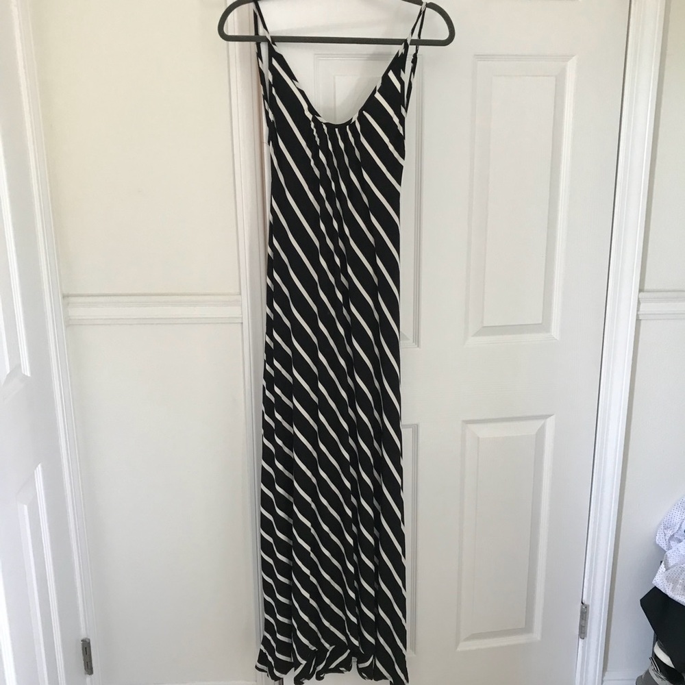 Backless striped maxi dress